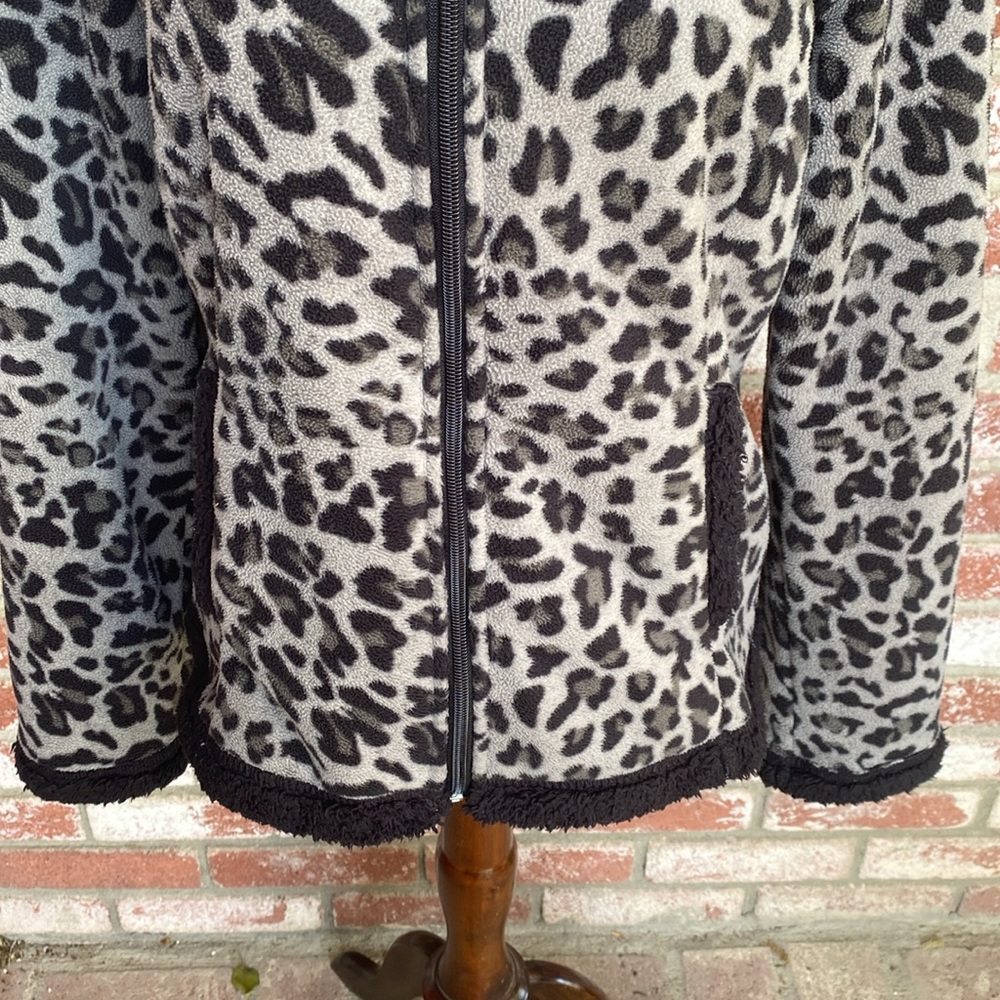 Leopard🐈‍⬛🐾 Print Jacket - Picture 4 of 17